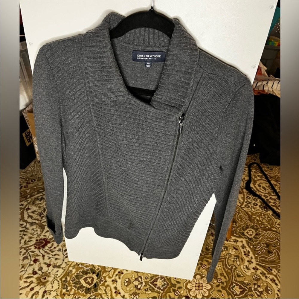 Gray Zip Up Sweater